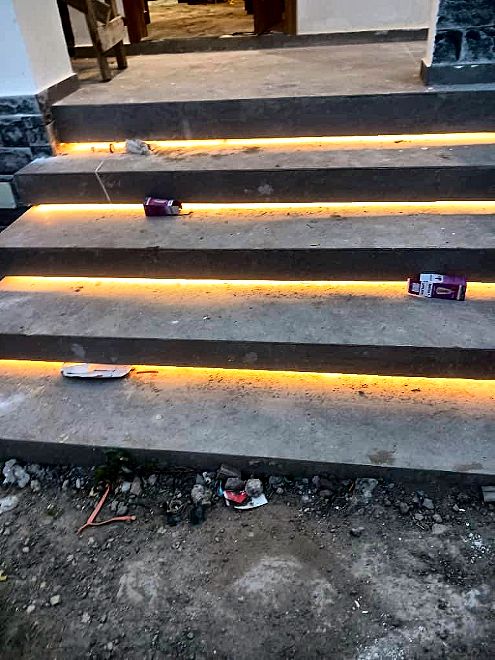 Ngazi za nje zenye LED strip — Gibons Electrical Solutions, Dar es Salaam